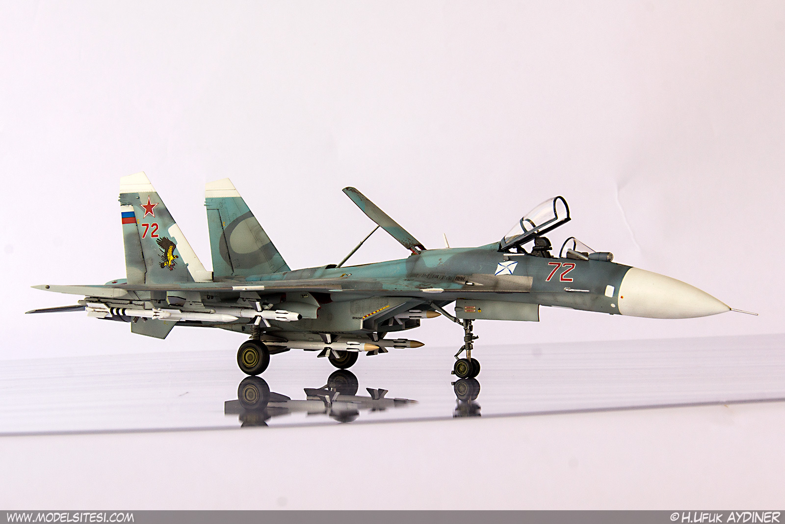 su33_03.jpg