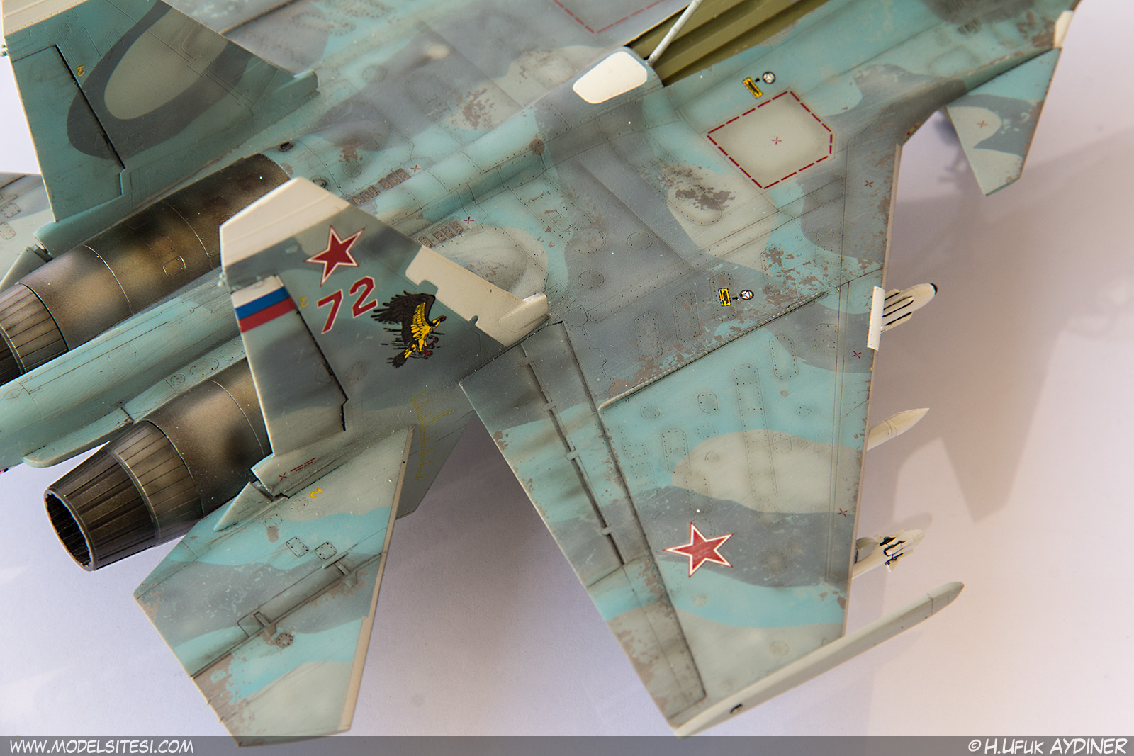 su33_09.jpg